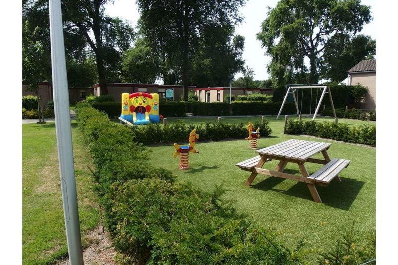 Nieuwe Beachbungalow Aan Ijsselmeer 39 24 Four Seasons เลมเมอร์ ภายนอก รูปภาพ